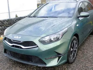 Kia Ceed SW / cee'd SW 1,5  7 DCT mit Navi, PDC, Kamera, Sitzheizung Bild 4