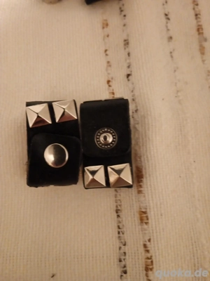 4 Leder Ringe mit Perlen  Bild 2