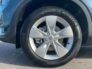 Volvo XC40 B3 Core Automatik LED Bild 2