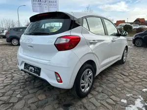 Hyundai i10 1.0 Spring/Carplay/Tempom./1.Hd Bild 4