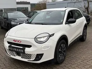 Fiat 600e 115 kW Red