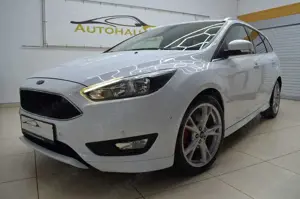 Ford Focus 1.5 Titanium Sport-Paket ~Leder~Navi~LED Bild 2