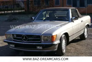 Mercedes-Benz 560 SL W107 Bild 3