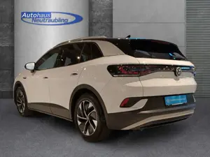Volkswagen ID.4 52 KWh "PURE PERFORMANCE STYLE" 170 PS +NAVI+REARV Bild 4