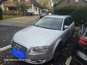 Audi A4 Avant 2.0 TDI beschädigt, bitte nur Tel. Price VB