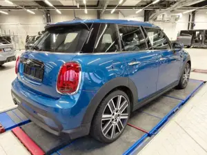MINI Cooper 5-trg. Mini Yours Trim LRHZ SHZ RFK LED Bild 5