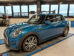 MINI Cooper 5-trg. Mini Yours Trim LRHZ SHZ RFK LED Bild 2