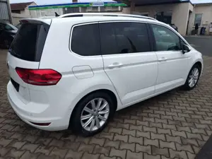 Volkswagen Touran Highline BMT/Start-Stopp //7 SITZER// HIGHLINE Bild 3