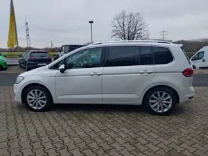 Volkswagen Touran Highline BMT/Start-Stopp //7 SITZER// HIGHLINE Bild 4