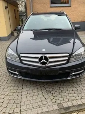 Mercedes-Benz C 250 C 250 CDI DPF Automatik BlueEFFICIENCY Avantgarde