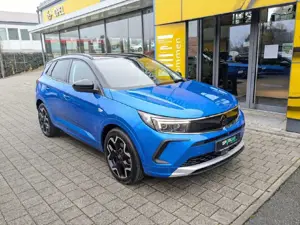 Opel Grandland X Grandland 1.6 Ultimate Hybrid4x4 **Nightvision** Bild 3