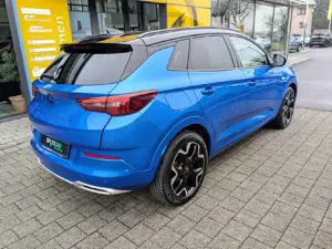 Opel Grandland X Grandland 1.6 Ultimate Hybrid4x4 **Nightvision** Bild 4