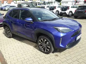 Toyota Yaris Cross 1.5H Teamplayer+Winterpaket+Safety-Paket Bild 3