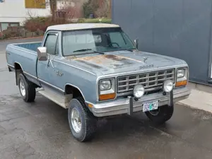 Dodge RAM W250 4x4 Allrad, V8, Autom., Servo, TÜV+H