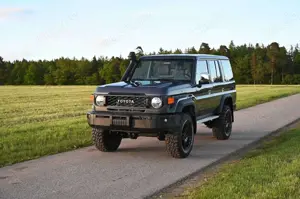 Toyota Land Cruiser GRJ 76 4.0 V6 5-Gang Basic NESTLE OFFROAD