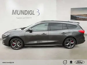 Ford Focus Turnier ST Sportpaket AHK-klappbar Navi Digitales Bild 2