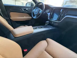 Volvo V60 Cross Country D4 Pro AWD - RADAR+LED+LEDER+NAVI+h/k+AHK Bild 5