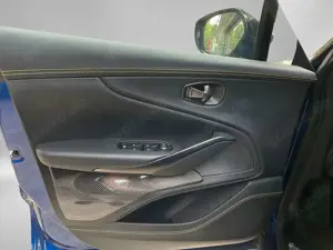 Aston Martin DBX 707 Bild 5