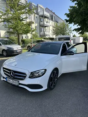 Mercedes-Benz E 220 d 9G-TRONIC Avantgarde Bild 5