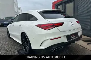 Mercedes-Benz Others CLA 220 AMG LINE - Black  White 190PS Bild 3