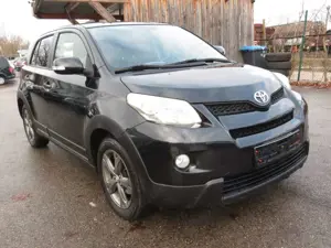 Toyota Urban Cruiser 1,4D 4x4 *TÜV neu,8-fach ber., AHK