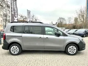 Renault Kangoo III Techno 1.3 TCe130 Autom+7 Sitzer Bild 4