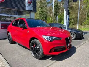 Alfa Romeo Stelvio Quadrifoglio MY22 2.9 V6 Bi Bild 3