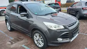 Ford Kuga Individual/1. Hand/Scheckheft/Bi-Xenon/KeyFree/AHK