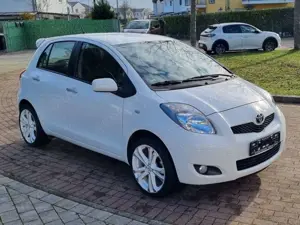 Toyota Yaris Toyota Yaris 1.33 VVT-i aus 1.Hand mit 29.978 KM Bild 3