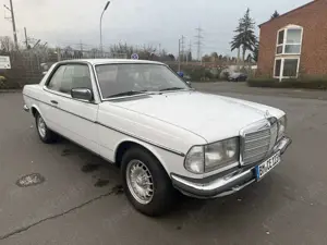 Mercedes-Benz C 230 W123 Coupe