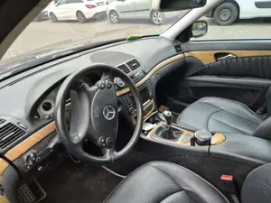 Mercedes-Benz E 200 T Kompressor Avantgarde Bild 5