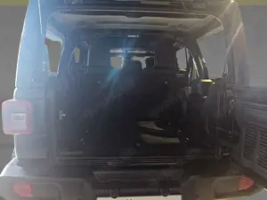 Jeep Wrangler ICEMY24 Sahara 2.0l GDI 272PS 4x4 AT8 Bild 5