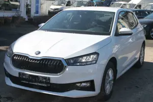 Skoda Fabia TSi 115 Alu PDC LED Kamera SOFORT
