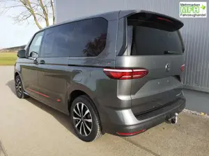 Volkswagen T7 Multivan Sport Edition 2,0TDI DSG Premium KÜ 7 Sitzer 11... Bild 3
