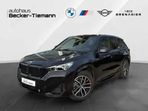 BMW iX 1 xDrive30 18" / M Paket / AHK / Pano / Harman Kar