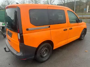 Volkswagen Caddy Kombi Kunstleder/AHK Bild 5