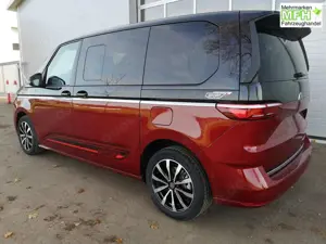 Volkswagen T7 Multivan Sport Edition 2,0TDI DSG Premium KÜ 5 Sitzer 11... Bild 2