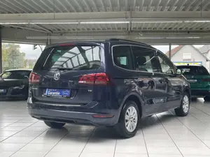 Volkswagen Sharan 1.4 TSI Comfortl. BMT Keyless Sitzh. PDC Bild 2