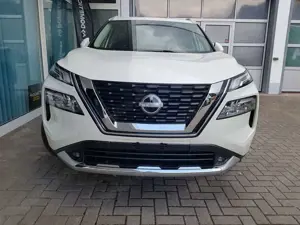 Nissan X-Trail 1.5 VC-T Xtronic Tekna 7-S Premium-Leder ..vor Ort Bild 3
