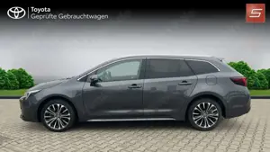 Toyota Corolla 2.0 Hybrid Touring Sports Team Deutschland Bild 2