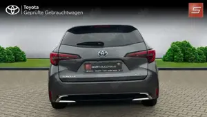 Toyota Corolla 2.0 Hybrid Touring Sports Team Deutschland Bild 4