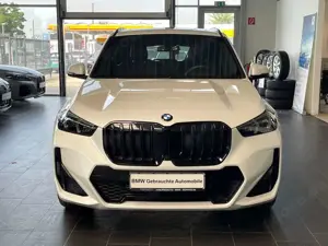 BMW X1 18i sDr M Sport Pro AHK/Pano/Komf.Zg/360°/HUD/19" Bild 2