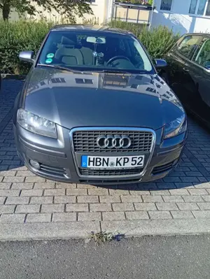 Audi A3 1.9 TDI DPF S Line Sportpaket plus Bild 3