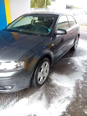 Audi A3 1.9 TDI DPF S Line Sportpaket plus Bild 4