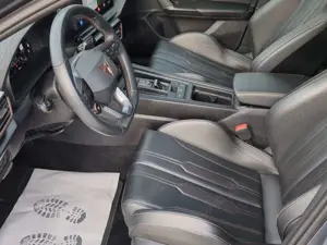 CUPRA Leon VZ CUP 4Drive*Matt*Schale*Pano*ACC*DCC*LED Bild 5