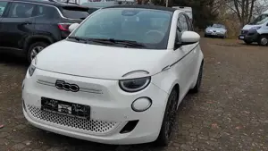 Fiat 500e 500 e Cabrio La Prima by Bocelli Bild 2