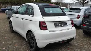 Fiat 500e 500 e Cabrio La Prima by Bocelli Bild 5