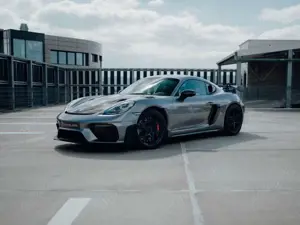 Porsche Cayman GT4 RS Weissach ClubSport Akrapovic Bild 3