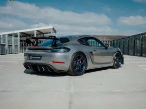 Porsche Cayman GT4 RS Weissach ClubSport Akrapovic Bild 5