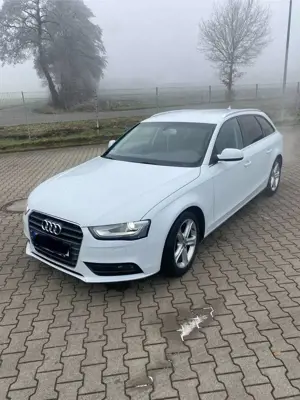 Audi A4 Avant 2.0 TDI DPF multitronic Ambiente